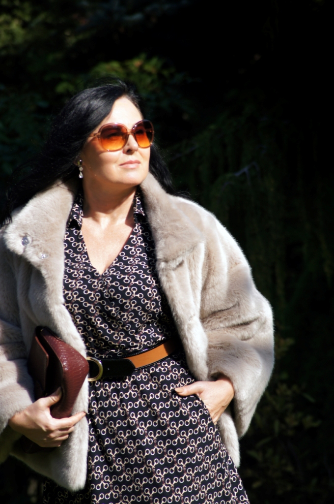 Jesienna sukienka w ciekawy print