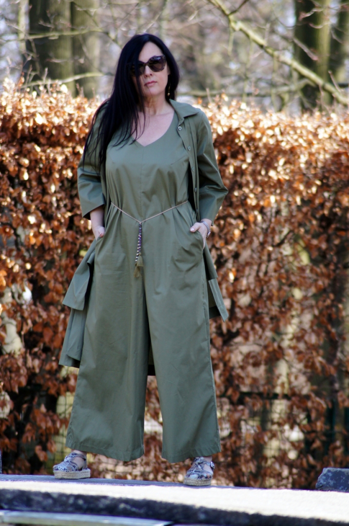 Zielony total look - wpływ Azji