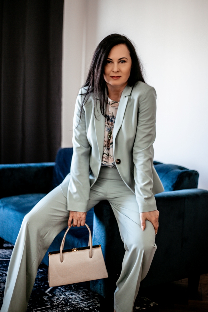 Garnitur w kolorze aqua