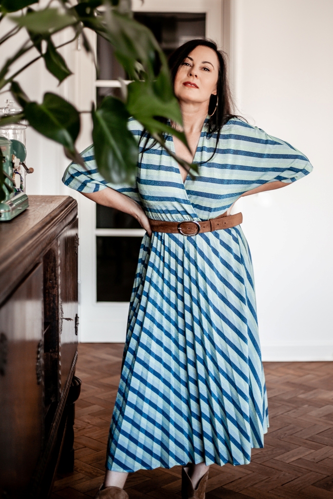 Plisy i pasy - sukienka retro